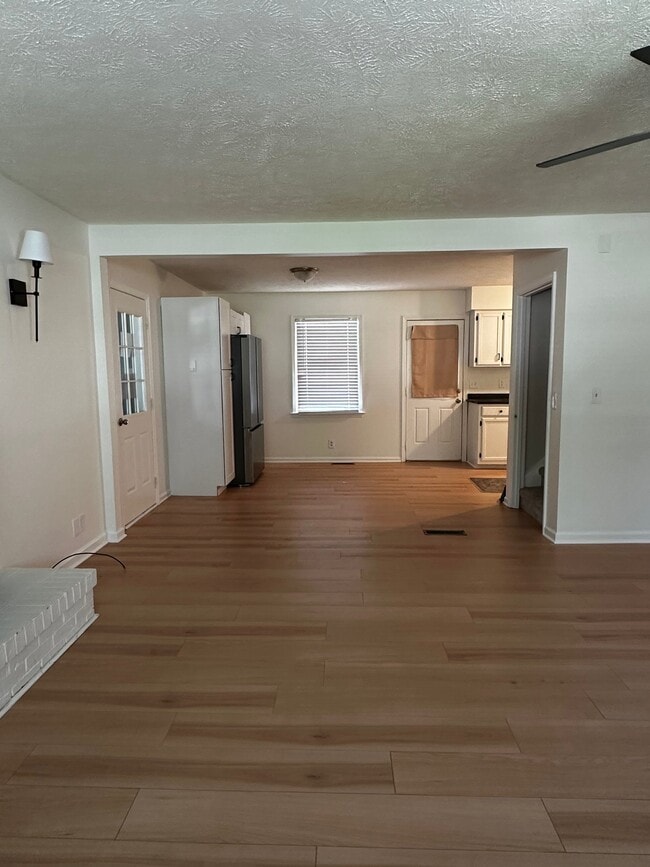 Photo - 132 Fox Ridge Dr