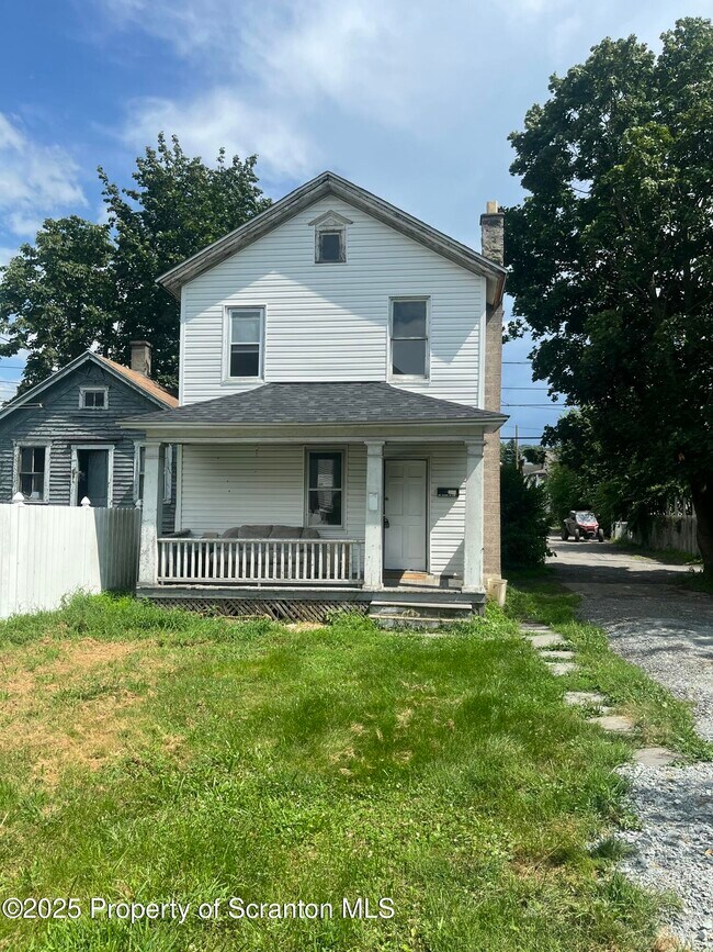Building Photo - 1015 Prospect Ave Rental