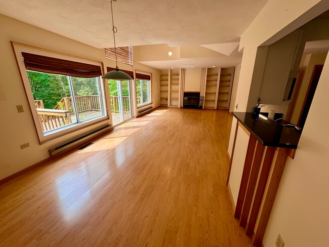 Photo - 113 Penny Ln