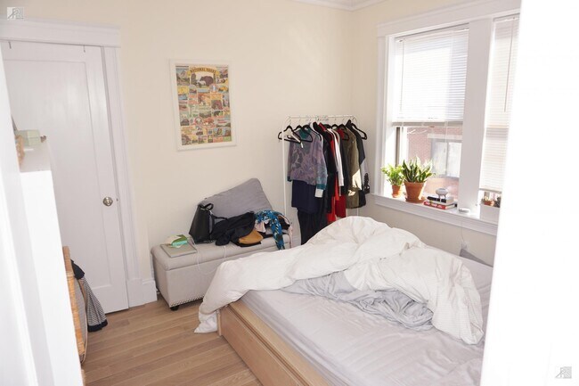 Photo - 1334 Commonwealth Avenue Unidad 10