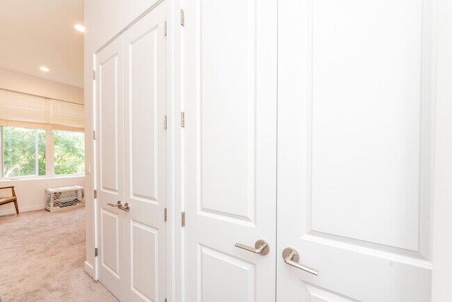 Photo - 1916 N Kedzie Ave Unit 2F