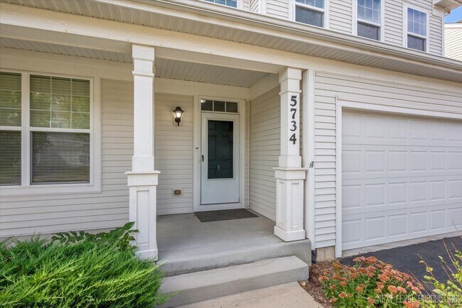 Photo - 5734 Oak Ridge Way