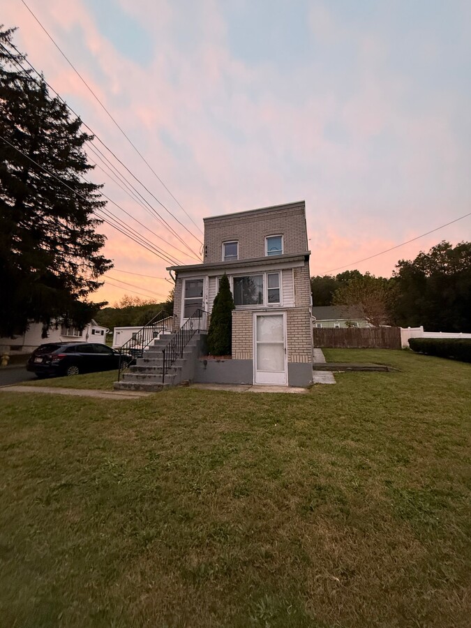 Photo - 1201 Lehigh Ave Unit 1