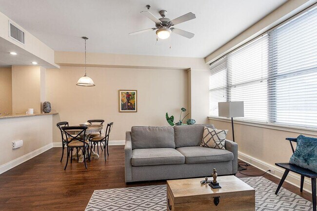 Photo - 925 Common St Unit ID1266934P