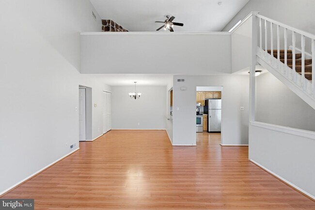 Photo - 321B Delancey Pl Unit B