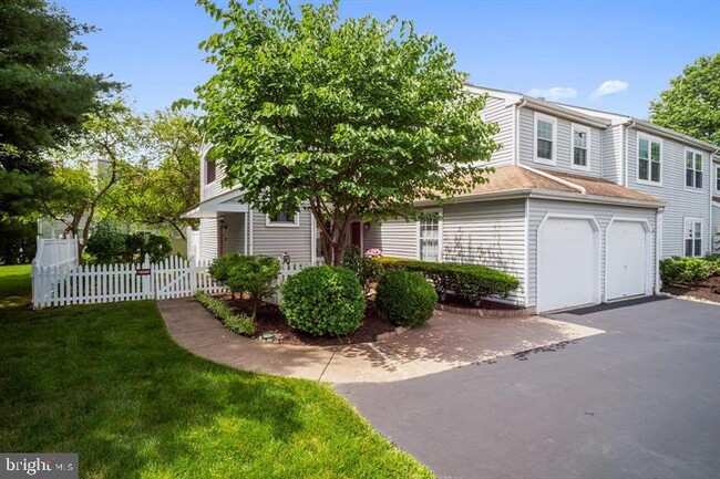 Photo - 1659A Trellis Cir Townhome