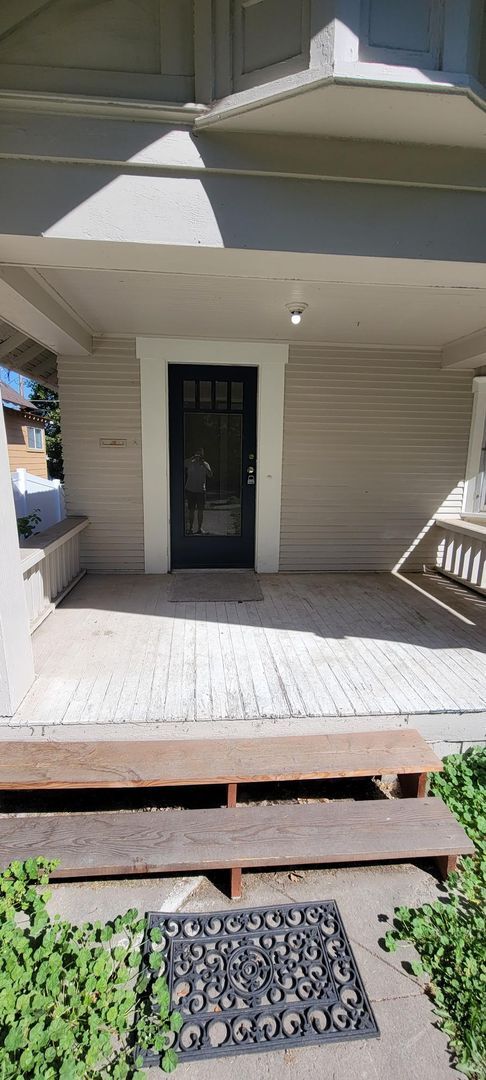 Photo - Remodeled South Hill charmer