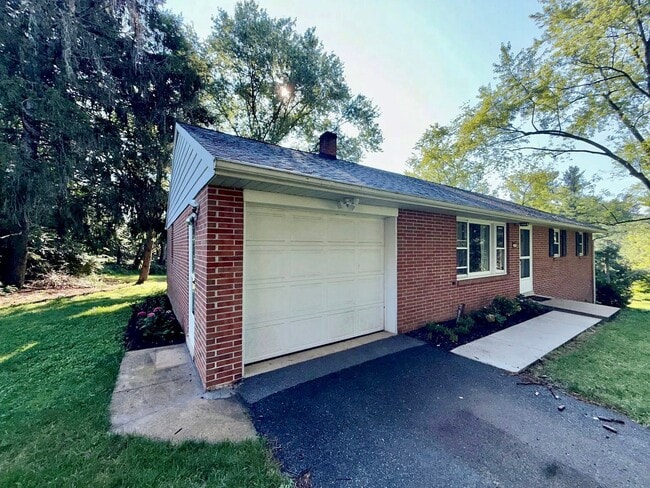 329 Fairview Dr