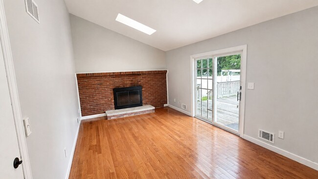 52 Davids Ln