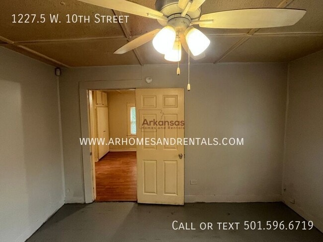 Photo - 1227.5 W 10th St