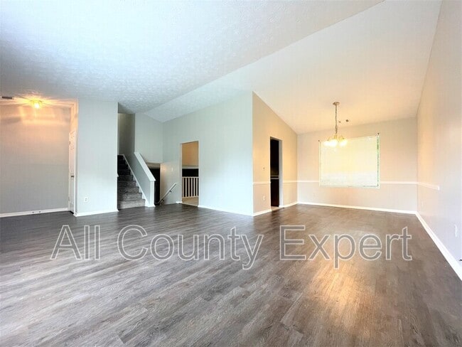 Photo - 7156 Lone Oak Way