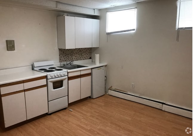 Building Photo - 17 Aberdeen St Rental