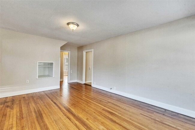 Photo - 3810 Brookview Rd