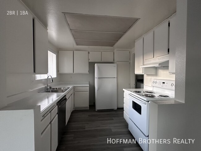 Photo - 141 N Ridgeway St Unidad 141