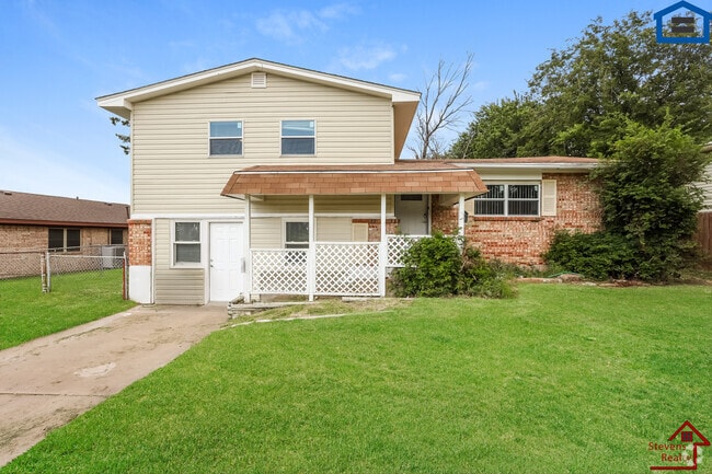 Building Photo - 2265 NW 40th St Rental