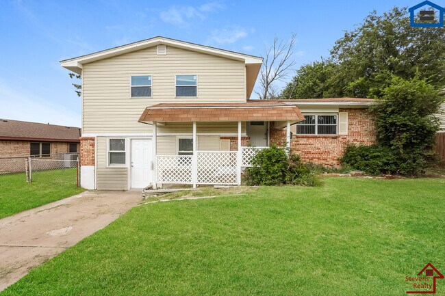 Building Photo - 2265 NW 40th St Rental