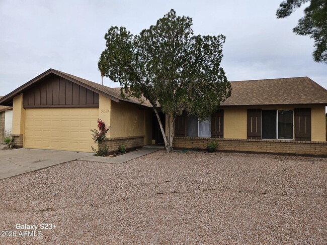 Photo - 3223 N Woodburne Dr