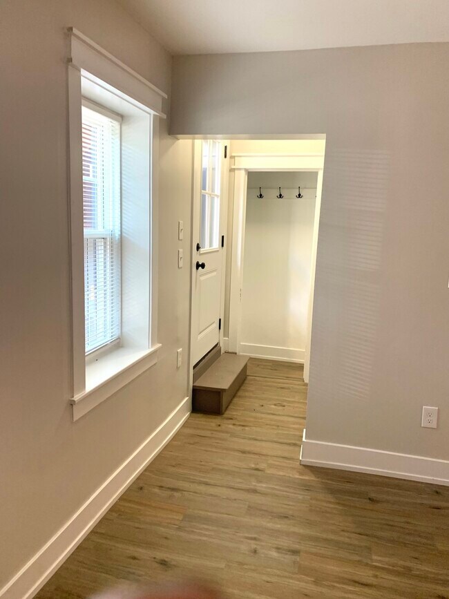 Photo - 1943 N Winchester Ave Unit Garden