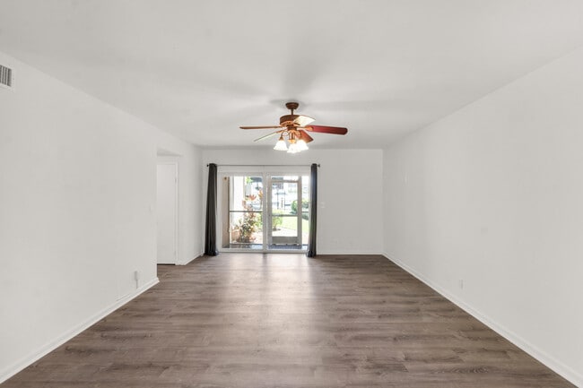 Photo - 1510 SE 15th St Unit 106