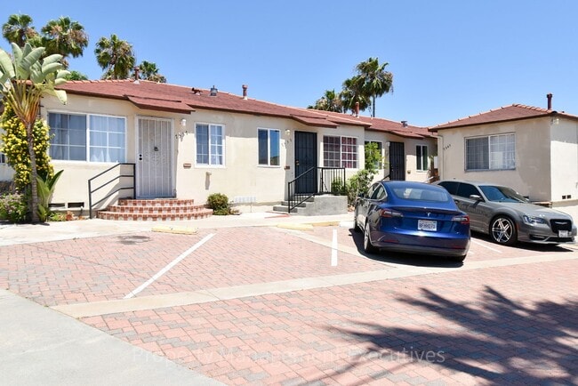 Building Photo - Nice 1 Bedroom, 1 Bath Apartment