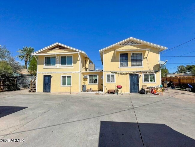 Photo - 1832 E Harvard St Unit B