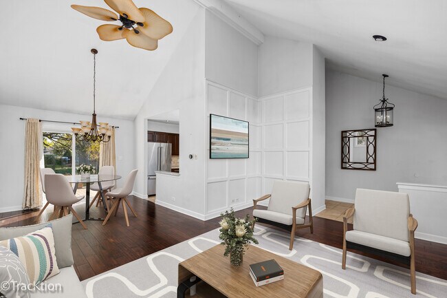 Photo - 11S639 McGrath Ln