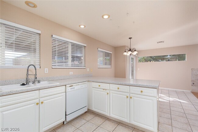 Photo - 3704 Mountain Waters St