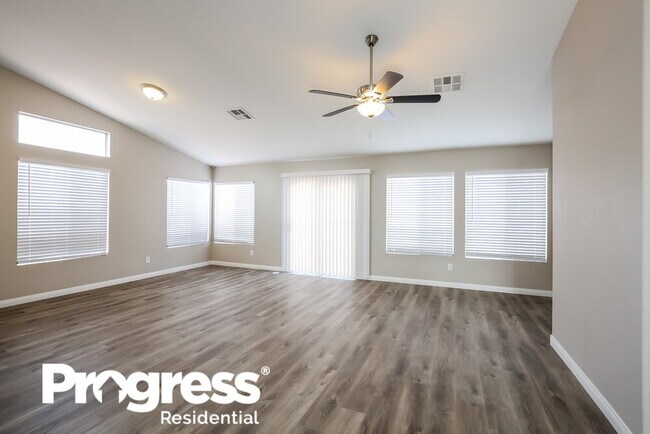 Photo - 1604 Watercreek Dr