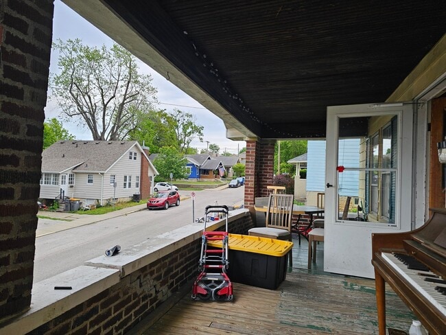 318 E Smith Ave