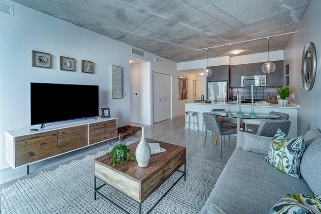 Photo - Midtown 5