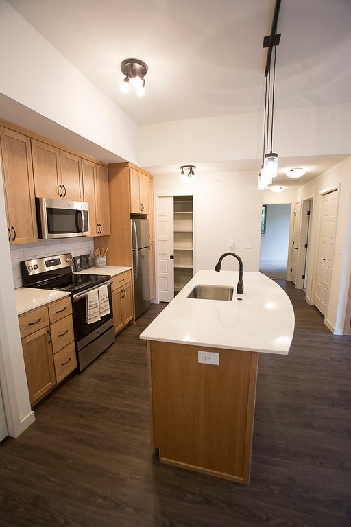 CREEKSIDE APARTMENT HOMES Stanwood, WA