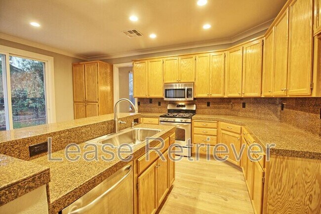 2359 Riviera Ct