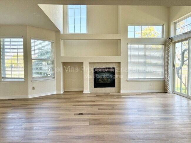 Photo - 930 Button Rock Dr