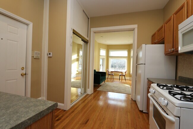 Photo - 2433 N Kedzie Blvd Unit 1F