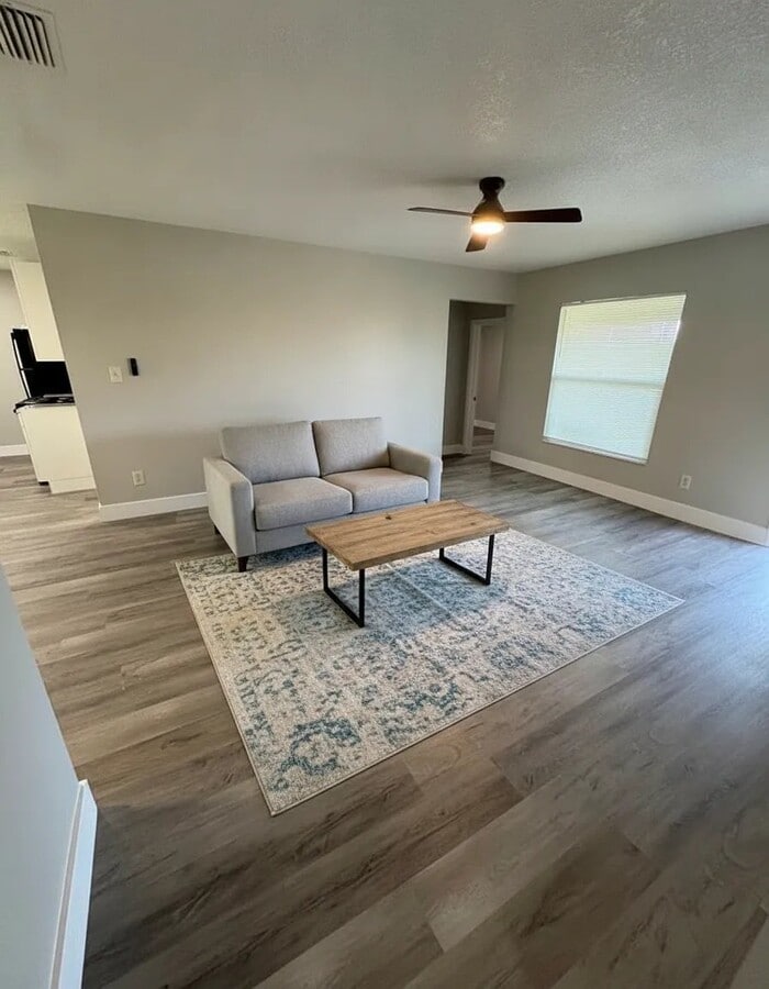 Photo - 1105 W 18th St Unit 1