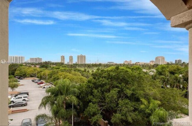 Photo - 19999 E Country Club Dr Unit 1501