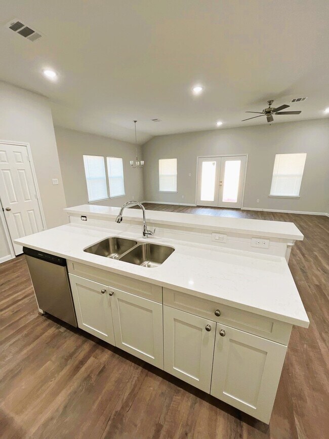 297 County Rd-5102L
