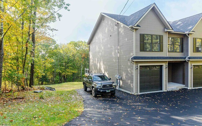 Photo - 359 Monadnock St Townhome
