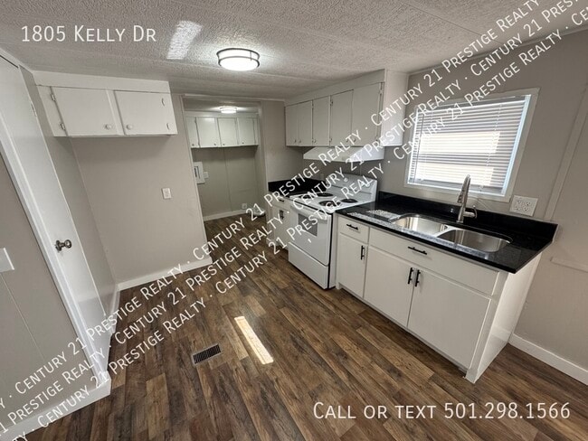 Photo - 1805 Kelly Dr