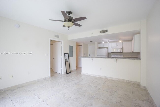 Photo - 2740 SW 28th Terrace Unit 306