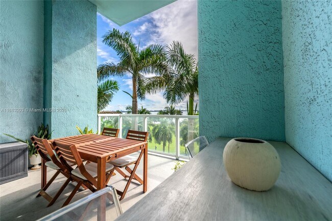 Photo - 1900 N Bayshore Dr Unidad 602