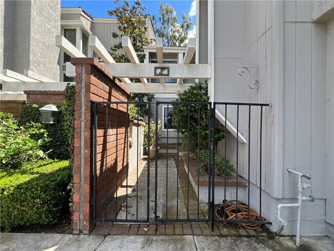 Photo - 8 Valley View