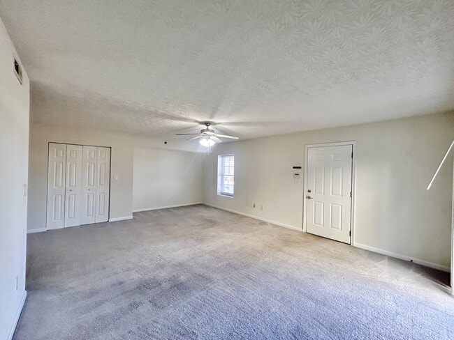 Photo - 23 Rosewood Ct