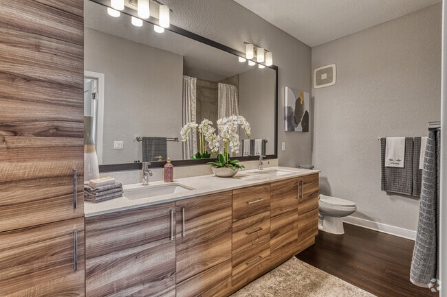 2HAB, 2BA - 1128SF