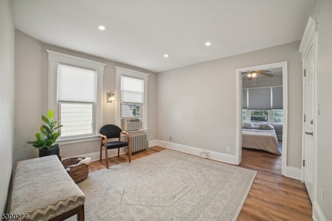 Photo - 16 Henry St Unit 2