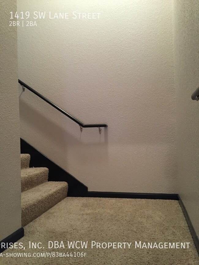 Photo - 1419 SW Lane St