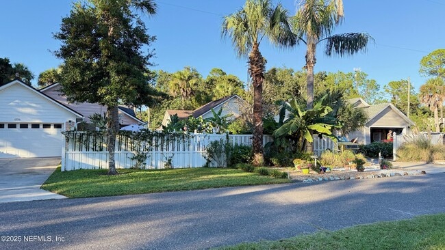 Photo - 696 Kestner Rd