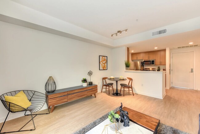 LA1440 Apartments