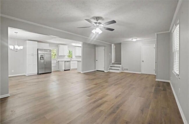 Photo - 703 Navaho Ct