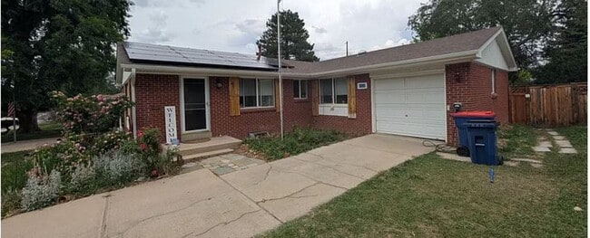 Building Photo - 4 bed 2.5 bath home for rent in Broomfield
